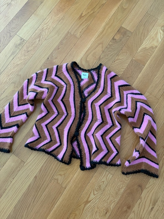 TACH Sweaters - TACH Pink, Brown and Black Chevron Cropped Cardigan
